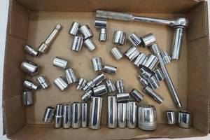 lot 190 image: Klutch sockets