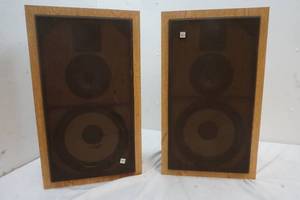lot 263 image: BSR floor Speakers