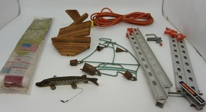 Spearing Decoy, Picture Frame Grip, Extension Cord, American Flag