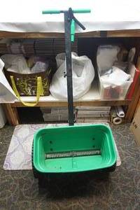 KGro Fertilizer Spreader