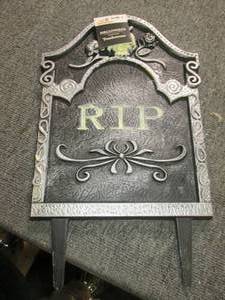 lot 191 image: 12 new halloween rip tombstones ...