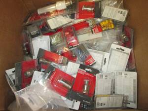 lot 219 image: box of auto repair misc ...