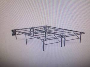 lot 26 image: Signature Design by Ashley Better T...