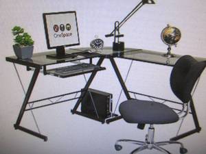 lot 68 image: Comfort Products Ultramodern Glass ...