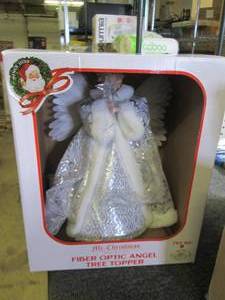 lot 82 image: lighted christmas tree topper ...