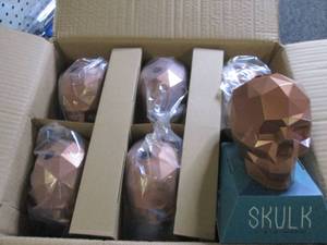 lot 286 image: case of 6 skulk games...
