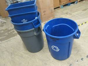 lot 310 image: 3 garbage cans and 2 recycle cans...
