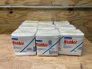 lot 104 image: KIMBERLY-CLARK Lot of 9 Packs of- Wypall X60 Wipes (76 per pack)