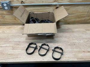 lot 125 image: FIG1STD 2-12 Clevis Hangers