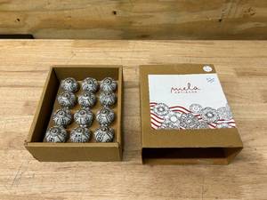 lot 39 image: MELA ARTISANS 12-Pack Ceramic Knobs for Dresser Drawers - Decorative Cabinet Handles, Knobs, Pulls - Cabinet Handle for Kitchen, Wardrobe - GreyWhite Dresser Knobs with Leaf Design - 1.77x1.10