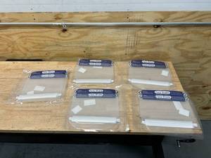lot 99 image: Lot of 5 Face Shields