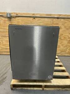 lot 70 image: WHIRLPOOL Top Control 24-in Built-In Dishwasher (Fingerprint Resistant Metallic Steel) ENERGY STAR, 47-dBA