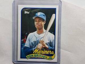lot 52 image: Ken Griffey Jr. 1989 Topps Rookie Card #41T
