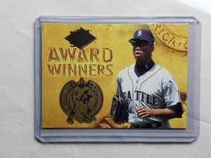 lot 74 image: Ken Griffey Jr Fleer Ultra Award Winners Top Glove 6 of 25