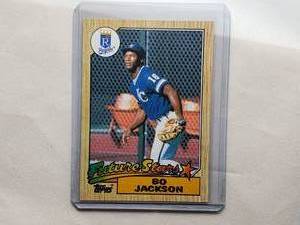 lot 83 image: Bo Jackson 1987 Topps Rookie Card Future Stars #170