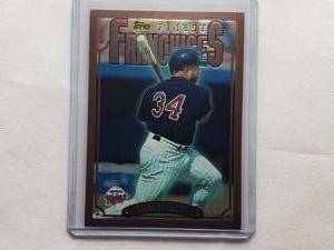 lot 119 image: Kirby Puckett 1996 Topps Finest Franchises Card 271 Theme F26