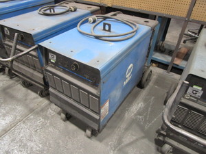Miller Deltaweld 452 Welder
