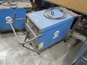 Miller Deltaweld 452 Welder