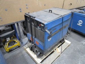 Miller Deltaweld 451 Welder