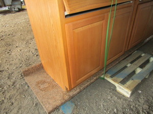 Cabinets & Countertop