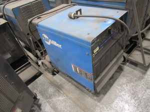Miller Deltaweld 302 Welder