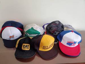 lot 54 image: Vintage Collection of Snapback Hats