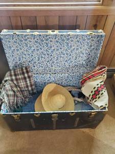 lot 204 image: Steamer Chest and Contents