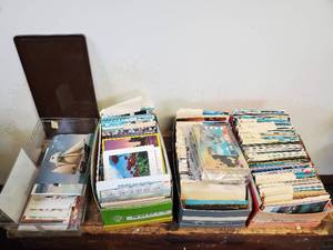lot 224 image: Old and Vintage Post Cards