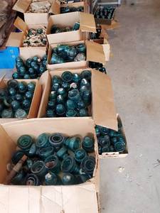 lot 234 image: Huge Collection of Insulators