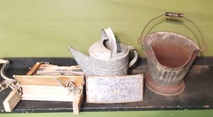 lot 150 image: Collection of Old Cleaning Items