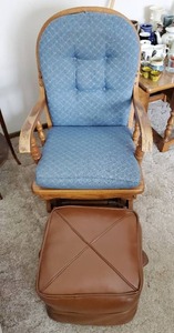 lot 102 image: Rocking Chair With Ottoman