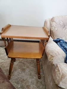 lot 110 image: End Table