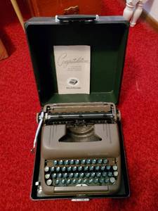 lot 74 image: Smith-Corona Typewriter