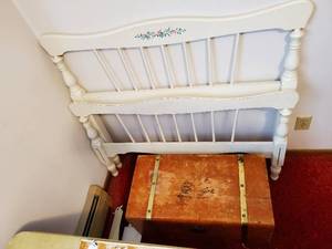 lot 69 image: Wooden Chest And Twin Size HeadboardFootboard