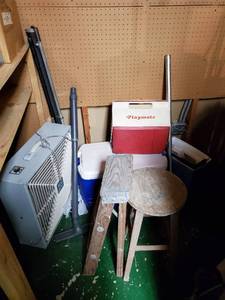 lot 132 image: Collection Of Misc. Household Items