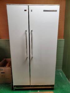 lot 135 image: Vintage Frigidaire Refrigerator With Freezer