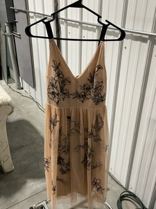 New Womens Clothing Multiple Items See All Pics