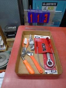lot 113 image: Flat of tools. As shown.