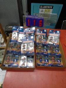lot 116 image: Qty 2 flat of new headliner basketball figures. As shown.