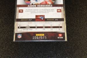 lot 26 image: 2010 Plates & Patches Aaron Hernandez #101 Rookie Card Autograph 399549  Only 549 Exist