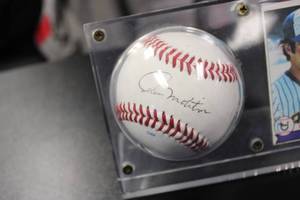lot 178 image: Paul Molitor Single Signed Sweet Spot Baseball w 1979 Topps Card No COA