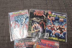 lot 182 image: Star Trek Comic Book Lot  5 Comic Books
