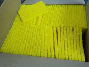 60 3 x 5 Yellow Scrubbing Pads...