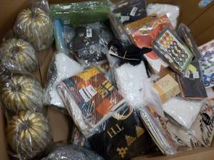 Pallet of Halloween Dcor and Misc...