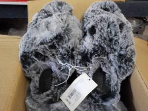 6 Pair size L Stars Above Slippers...