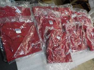 11 Gildan New Red Tags size XS, S a...