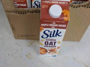 5 x 32 oz cartons Silk dairy free oat creamer best date Jan 2023