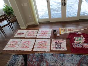 lot 10 image: Wonderful lot of Minnesota Golden Gophers & Minnesota Twins Items Homer Hankies, Banners, T-Shirt, Mug, Pin. Many are 1987.