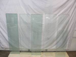 lot 13 image: Lot of Glass Shelving pieces. Various sizes.