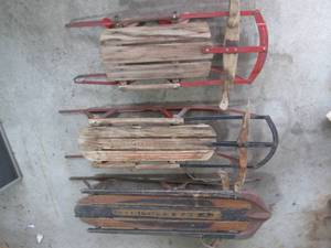 lot 6 image: 3 Vintage sleds, various lengths...
